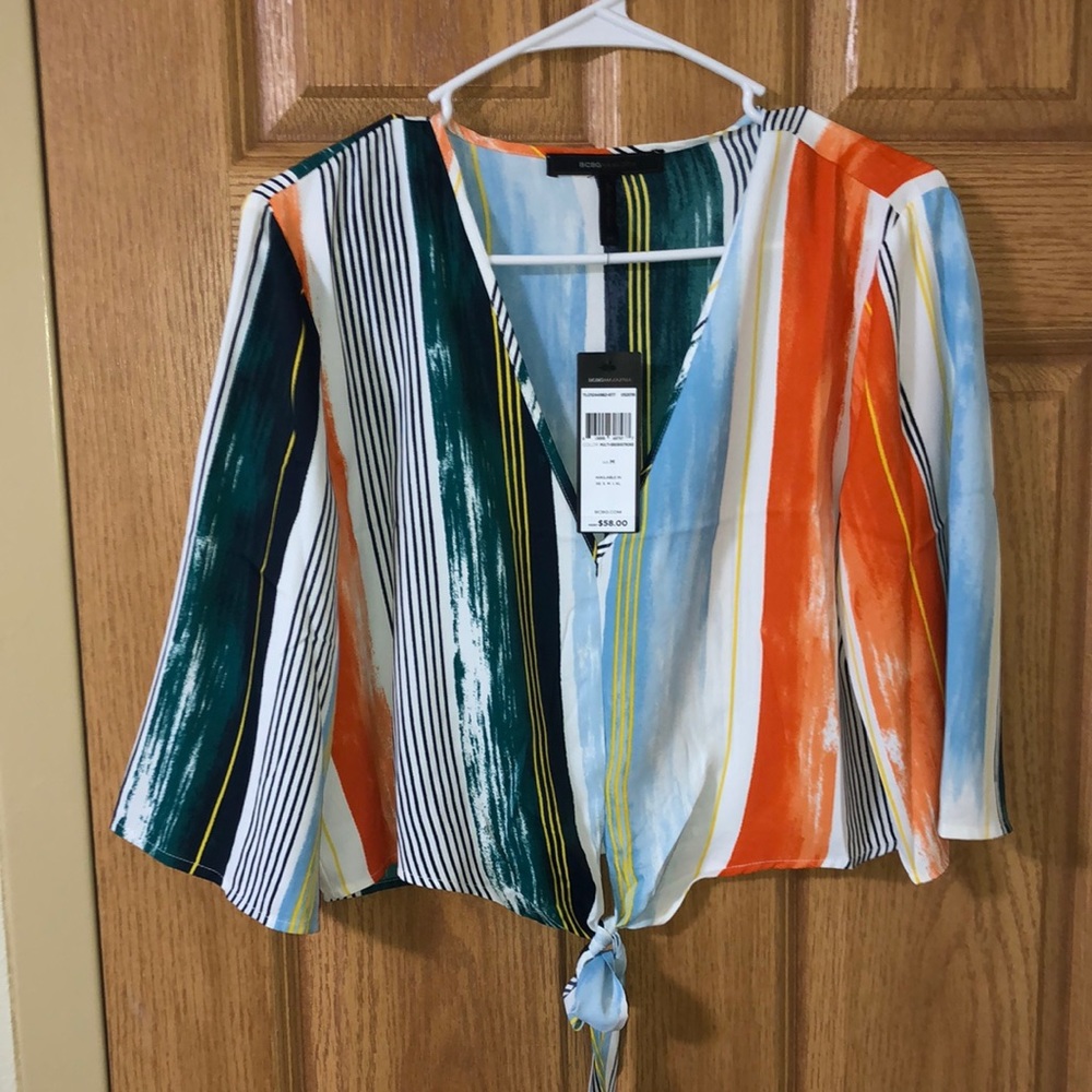 BCBG MAXAZRIA crop top shirt (M)